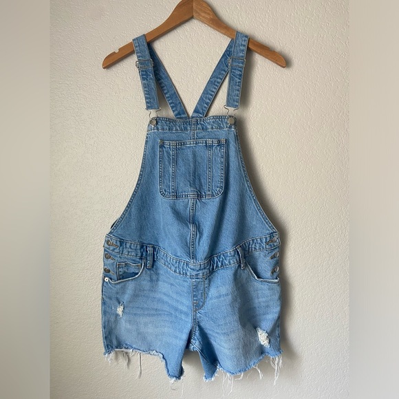 ISABEL MATERNITY Denim Shortalls - Picture 2 of 6